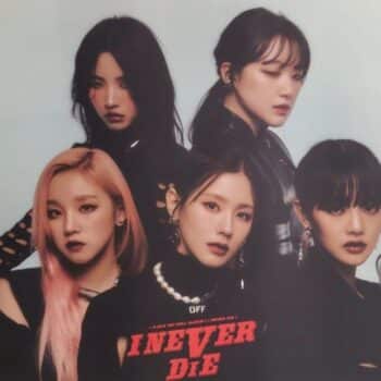 Gidle i never die blauw